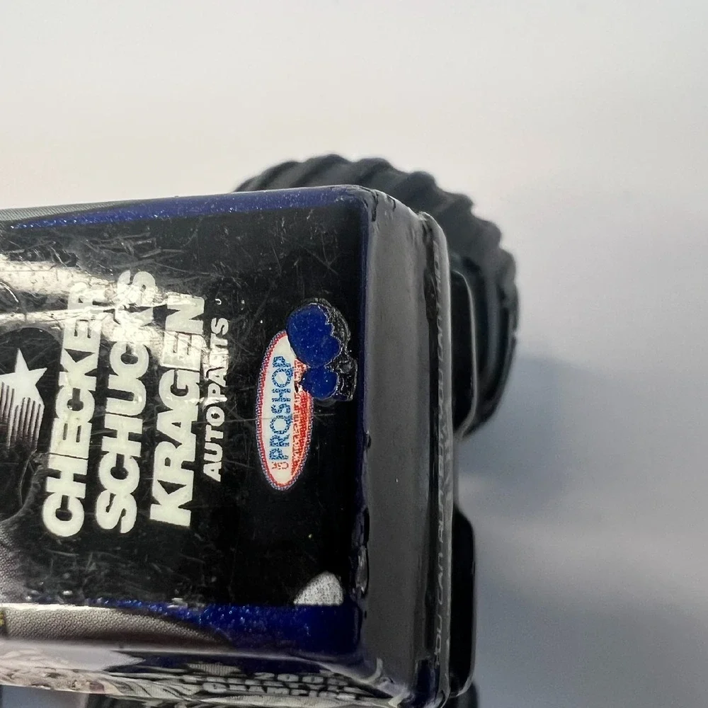 Hot Wheels‎ Monster Jam Bounty Hunter Freestyle Champion 2005, 1/64, Silver Rims